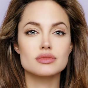 Angelina Jolie Dating this star