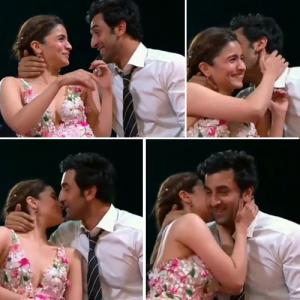Alia Bhatt and Ranbir Kapoor share an awkward kiss at award show