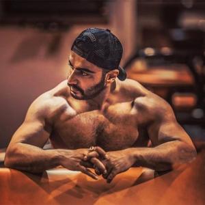 Arjun Kapoor's 6 workout regime: Effective fat-burning and muscle-building exercise