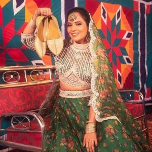 Richa Chadha recreates Madhuri Dixit iconic look from Hum Aapke Hain Koun