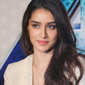 Netizens go gaga over Shraddha Kapoor's hot looks as TJMM hits OTT platform; Checkout their reactions!