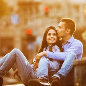Intimacy and Spark: Keeping the Romance Alive in Every Phase of a Relationship