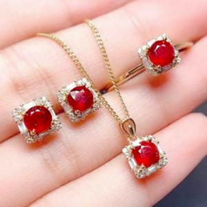 Ruby Jewellery: A Timeless Symbol of Royalty, Passion, and Luxury Through the Ages
